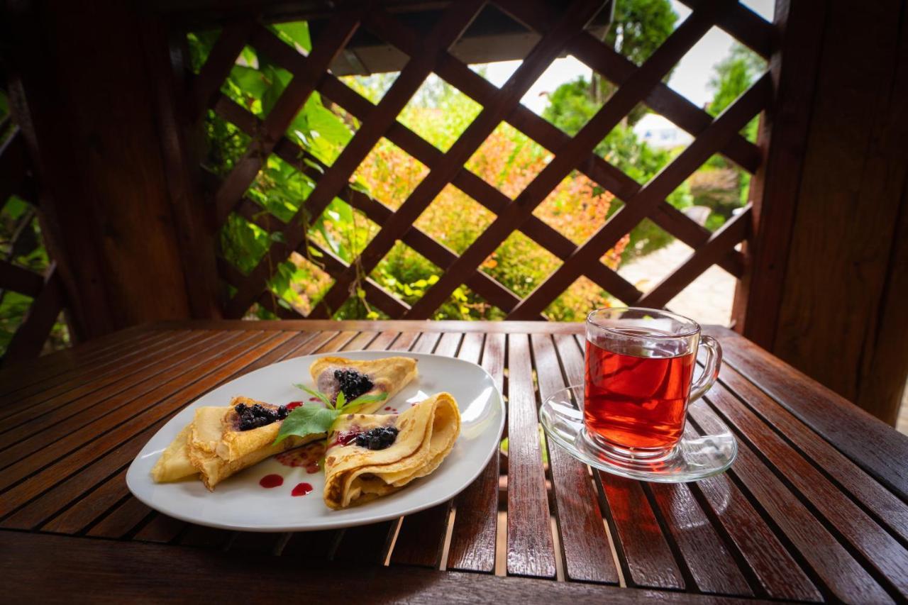 סולוצ'ין Villa Garden Hotel מראה חיצוני תמונה