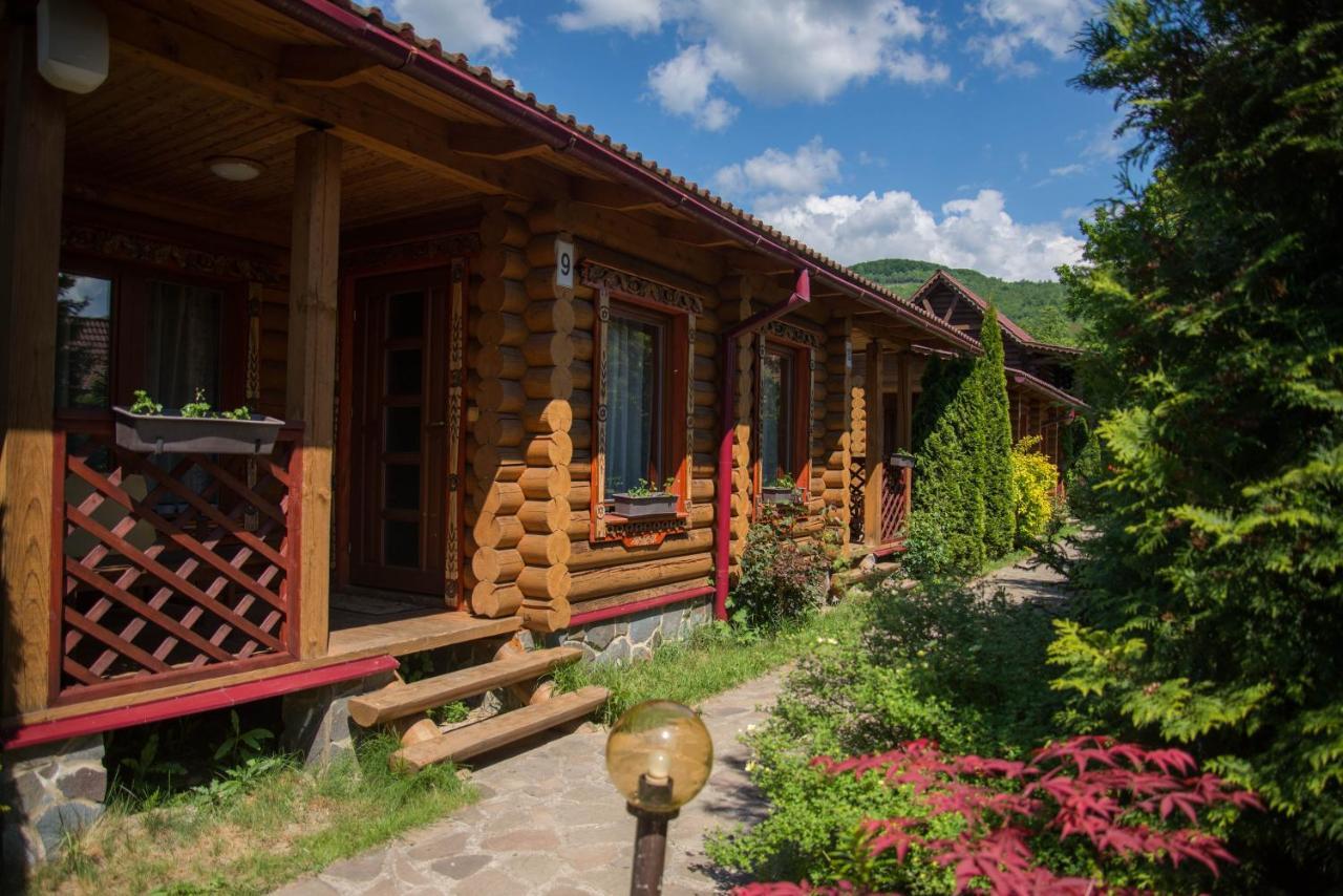 סולוצ'ין Villa Garden Hotel מראה חיצוני תמונה