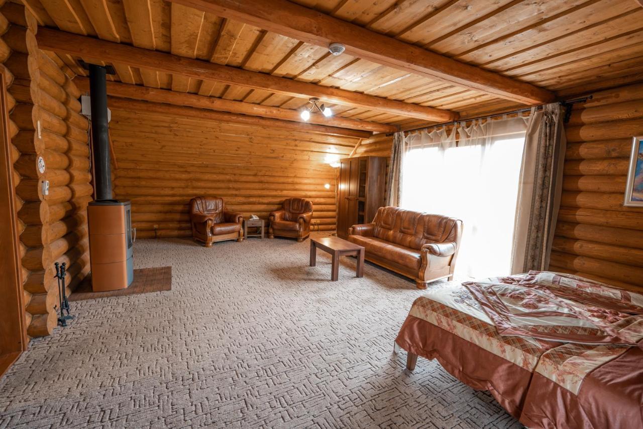 סולוצ'ין Villa Garden Hotel מראה חיצוני תמונה
